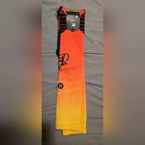 Feel360 Houston Astros large socks NWT